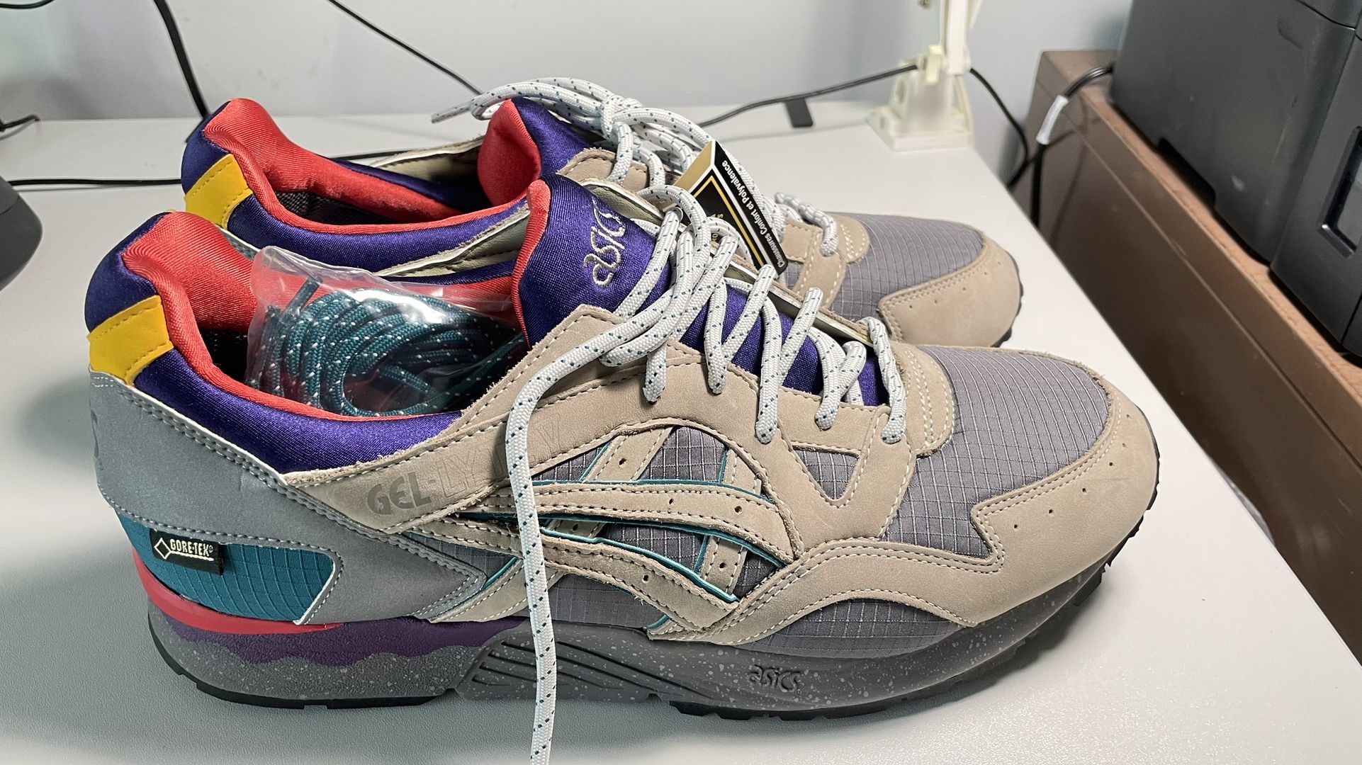 ASICS X Bodega Gel Lyte V “Get Wet” Pewter/Atmosphere Size 11