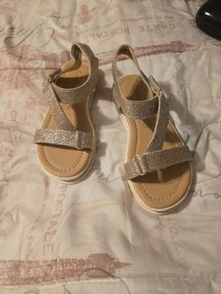 Girls Gold Sandals 