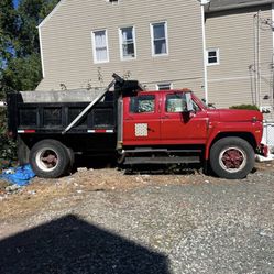 Ford Dump truck 7500 