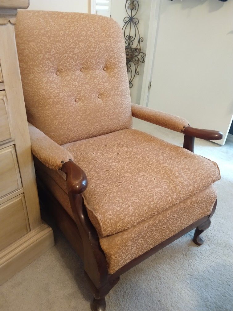 Streit Slumber Chair