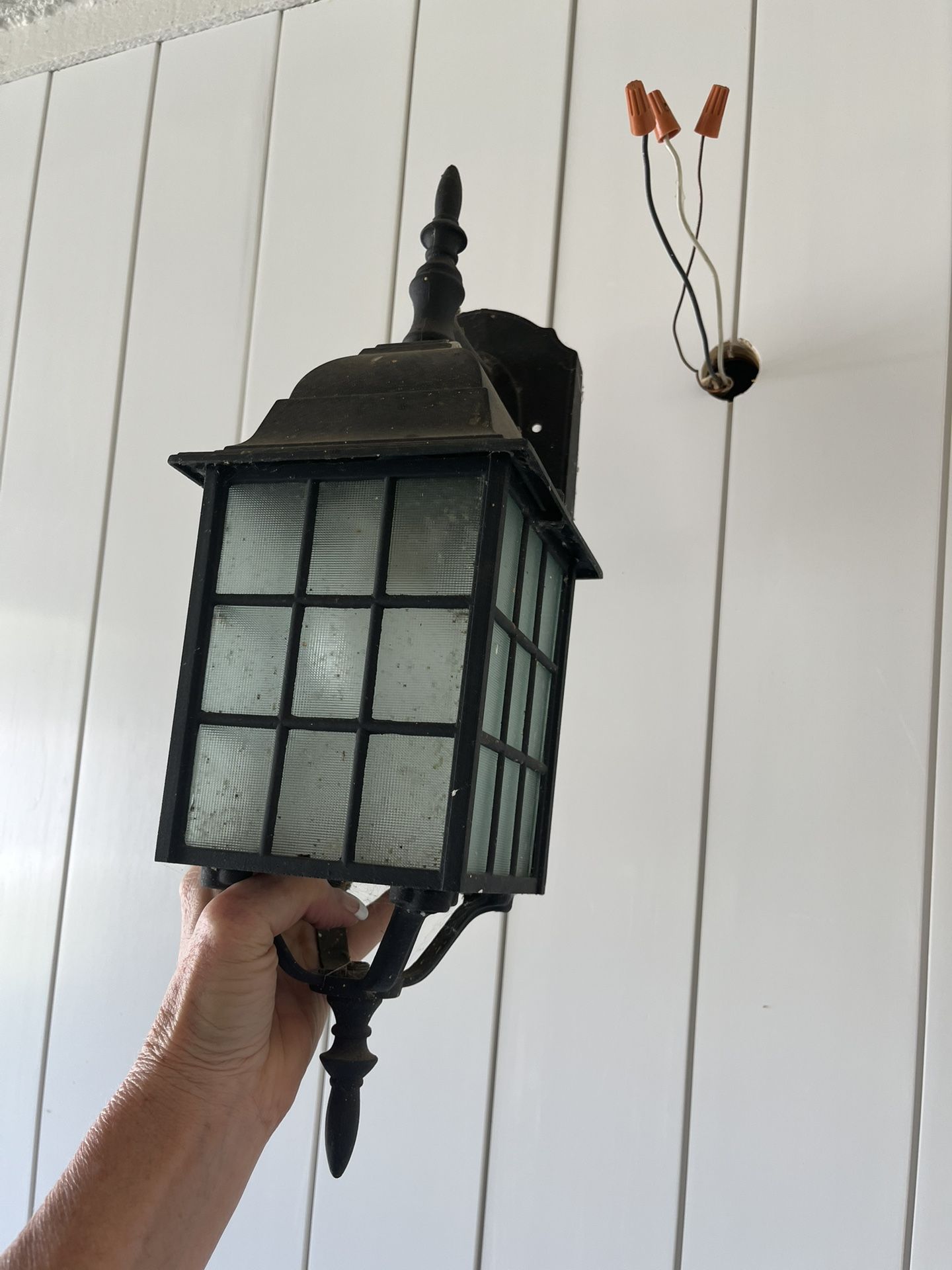 Outdoor Porch/Garage/Patio carriage light