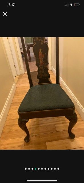 Chinese Game Table With 4 Chairs