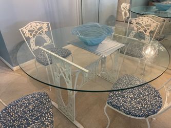 Glass dining table+4 chairs