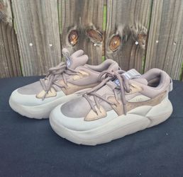 UGG- LA CLOUD