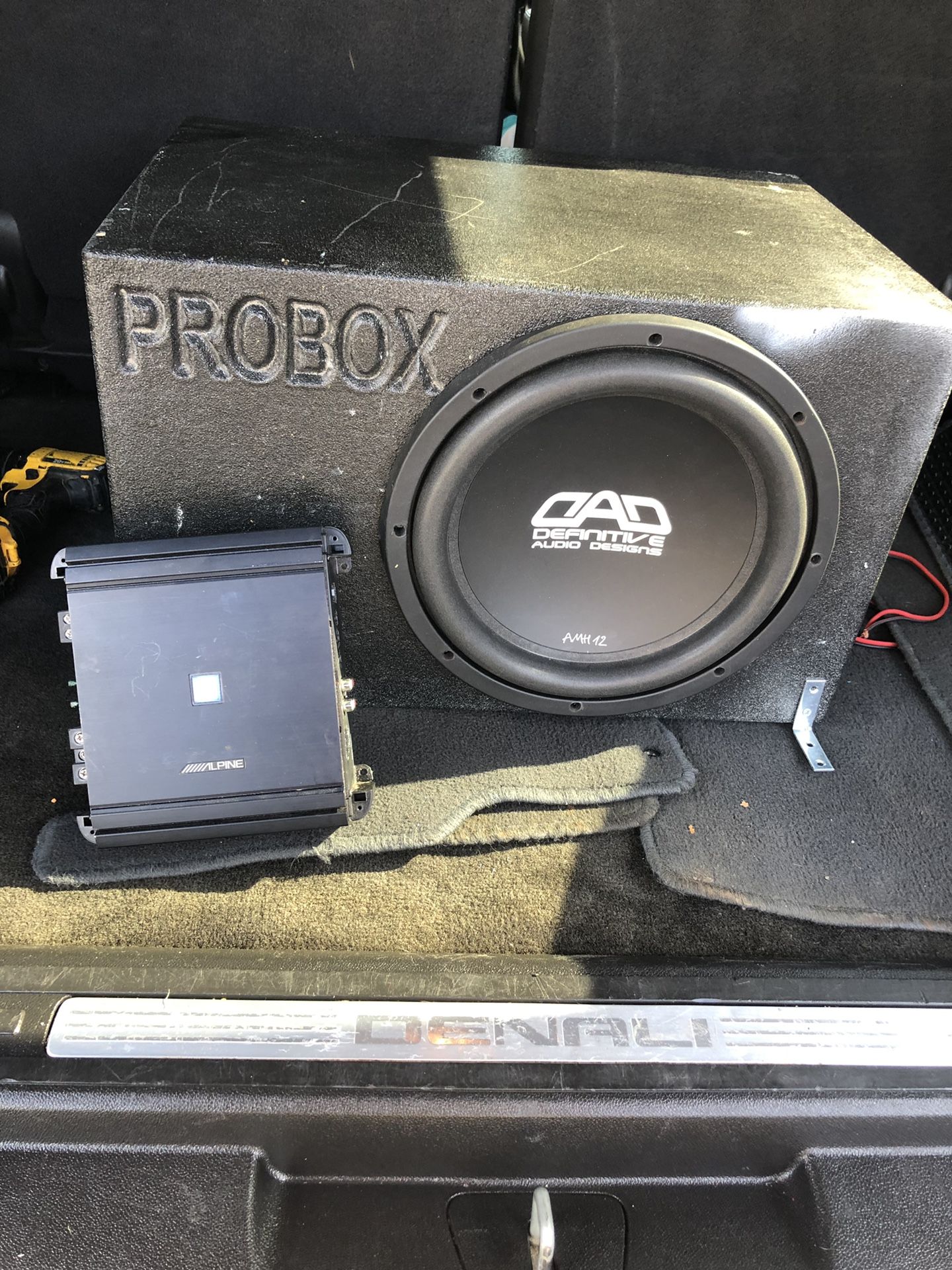Definitive audio 12 in pro box with alpine amp