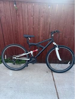 26” Full Suspension Mountain Bike – Needs TLC