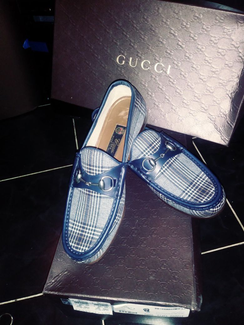100% Authentic Gucci loafers, sz 8/US 9, Navy Plaid