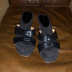 Ladies nine W. wedges size 9.5