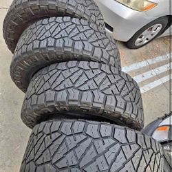 205-65R18 LT Nito Brand 🏁For sale 🏷️💯tires usadas en perfecta condición 80%life (4) 