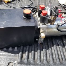 Hydraulic Punp And Tank $500