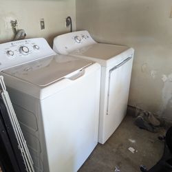 GE Washer and Dryer (Electric) Used Working