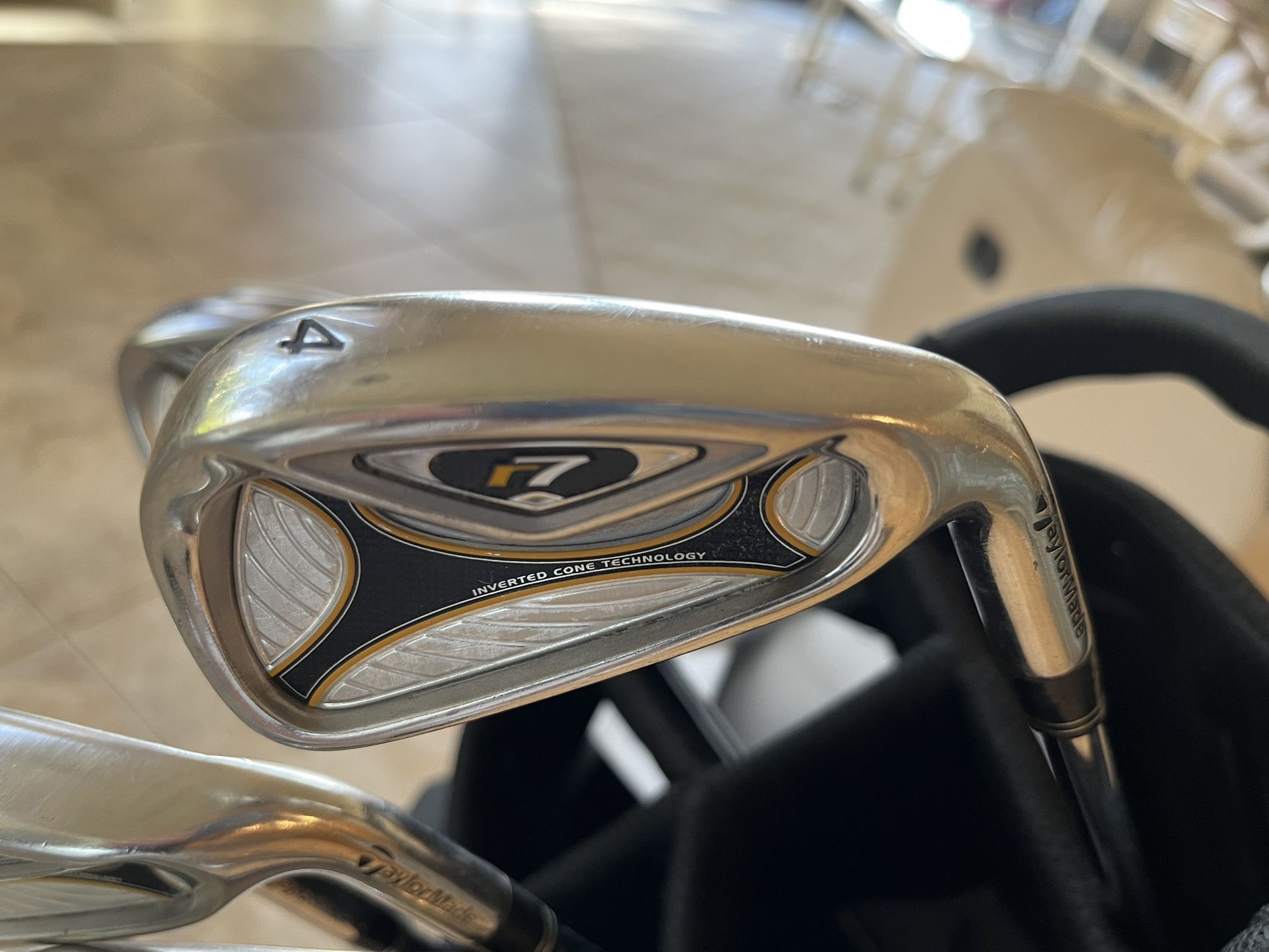 Pre- Owned Taylor - Made R-7 Iron Set