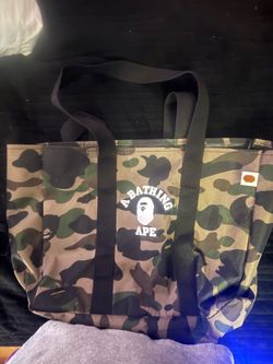 A bathing ape bag