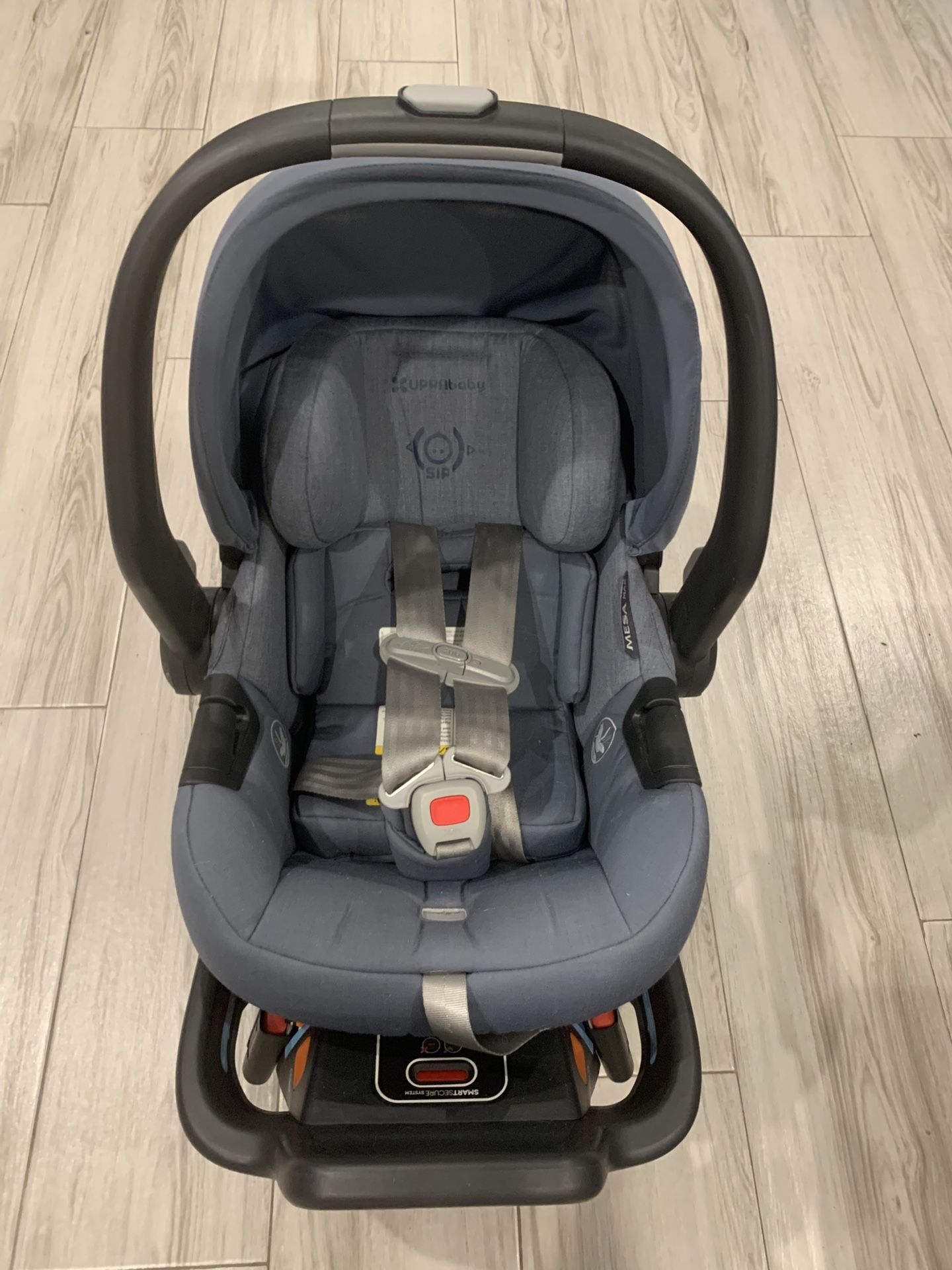 Used UPPAbaby Mesa Max Infant Car Seat