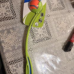 ChuckIt! Sport 14S Ball Launcher For Small Dogs