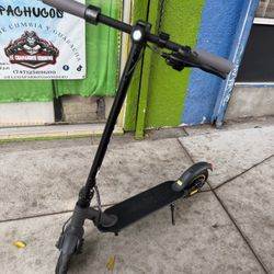 1Plus S10 Commuter Electric Scooter 10" Tires 19 MPH Speed 