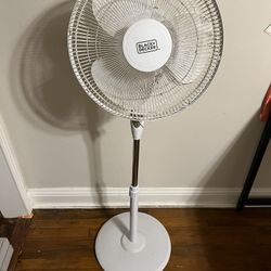 Black + Decker Fan With Remote