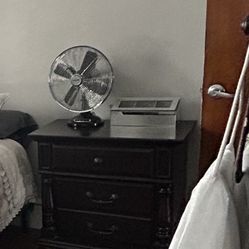 Real Cherry Wood Bedroom Set 