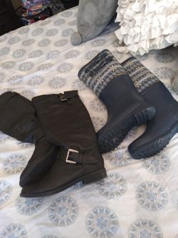 Boots size 7