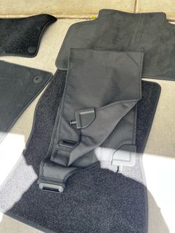Genuine Land Rover Defender L663 OEM Carpet Floor Mat Set + Load Space Cover