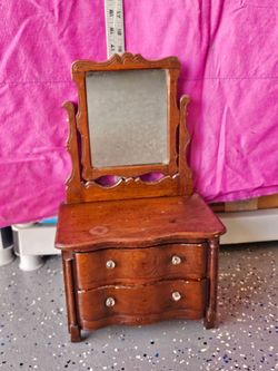 Vintage Wood Jewelry Box