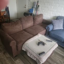 Brown Leather LOVE Seat With Atum 