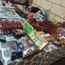 700 pc Diecast Collection