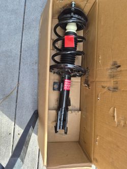 Monroe Quick-Strut 172989 Suspension Strut and Coil Spring Assembly for Toyota Corolla