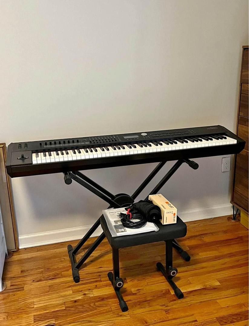 Roland-RD2000-Digital-Piano