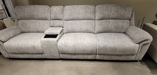 POWER RECLINING SOFA WITH CONSOLE
