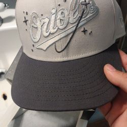 Capsule Hat