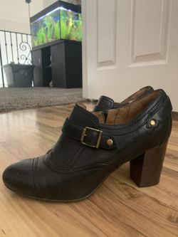 Women’s Dress Shoes