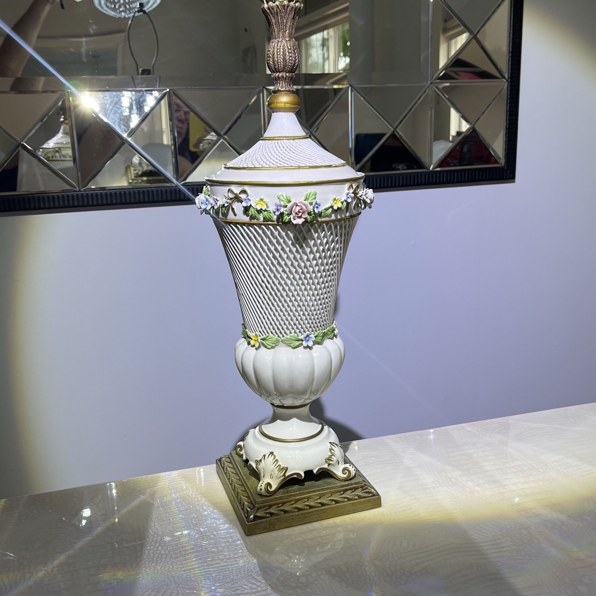 Vintage Porcelain Roses Lamp