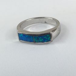 925 SILVER VINTAGE RING SIZE 6.5  silver STAMPED 