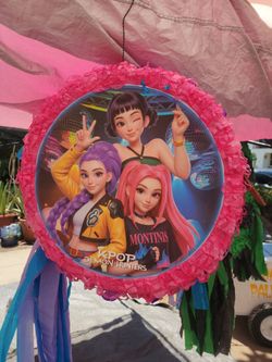 Kpop demon hunters Pinata