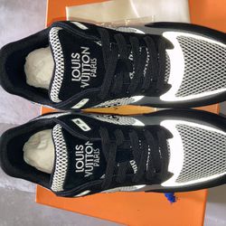 LV Sneaker,black,grey,size 12