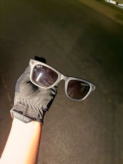 Rayban delete flashing light