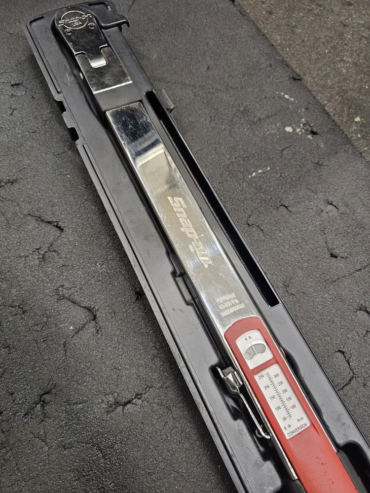 Snap On 1/2" Drive Torque Wrench