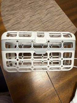 Munchkin Deluxe dishwasher basket