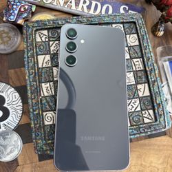 Samsung Galaxy S23FE 128GB Unlocked Any Sim