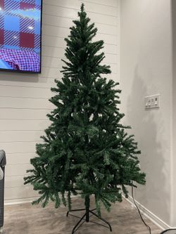 6 Foot Xmas Tree