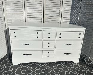 All white 9 drawer dresser
