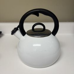 Cuisinart White Kettle