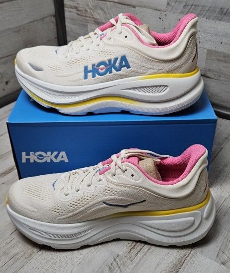 HOKA Bondi 9 Women’s 9.5 (B) – Cream/Pink – Max Cushion Road Running