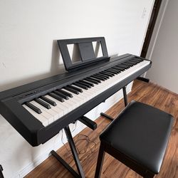Yamaha P‑71 Digital Piano: 88 Weighted Keys with Stand & Bench