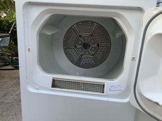 GE washer and dryer set