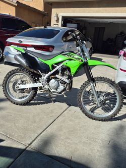 Dirt bike