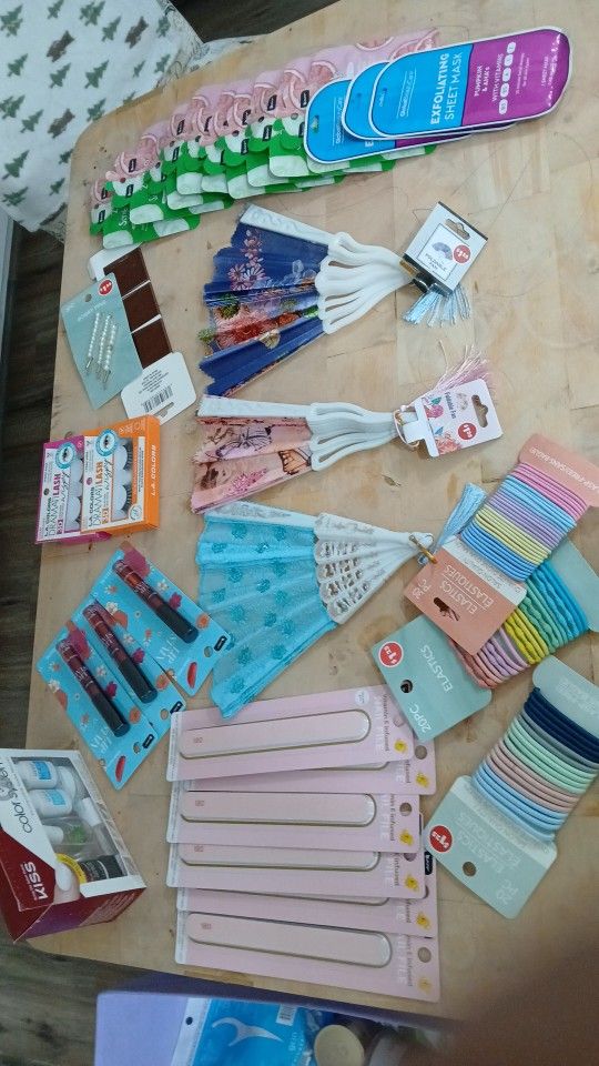 Nails Lipgloss Files Fans Face Masks Hair Tyes