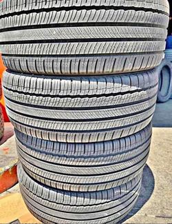235/45/18 Michelin vendo un set de llantas usadas excelente condiciones de vida las 4 ✅🤩I am selling a set of used tires, all 4 in excellent living c