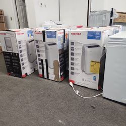 New Toshiba 8000btu Portable Air Conditioner